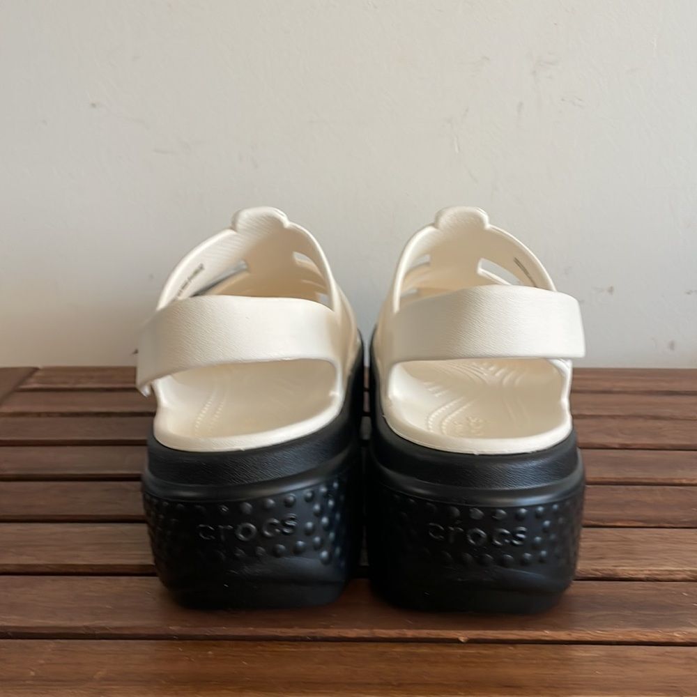 NWT Crocs Stomp Fishermen Sandal Chalk Women Size 8 Men Size 6 - Picture 8 of 11